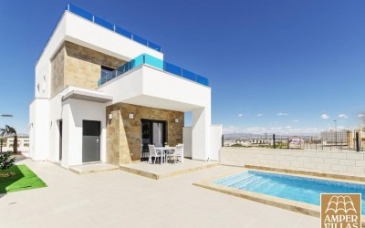 Villa moderna con piscina privada en Polop